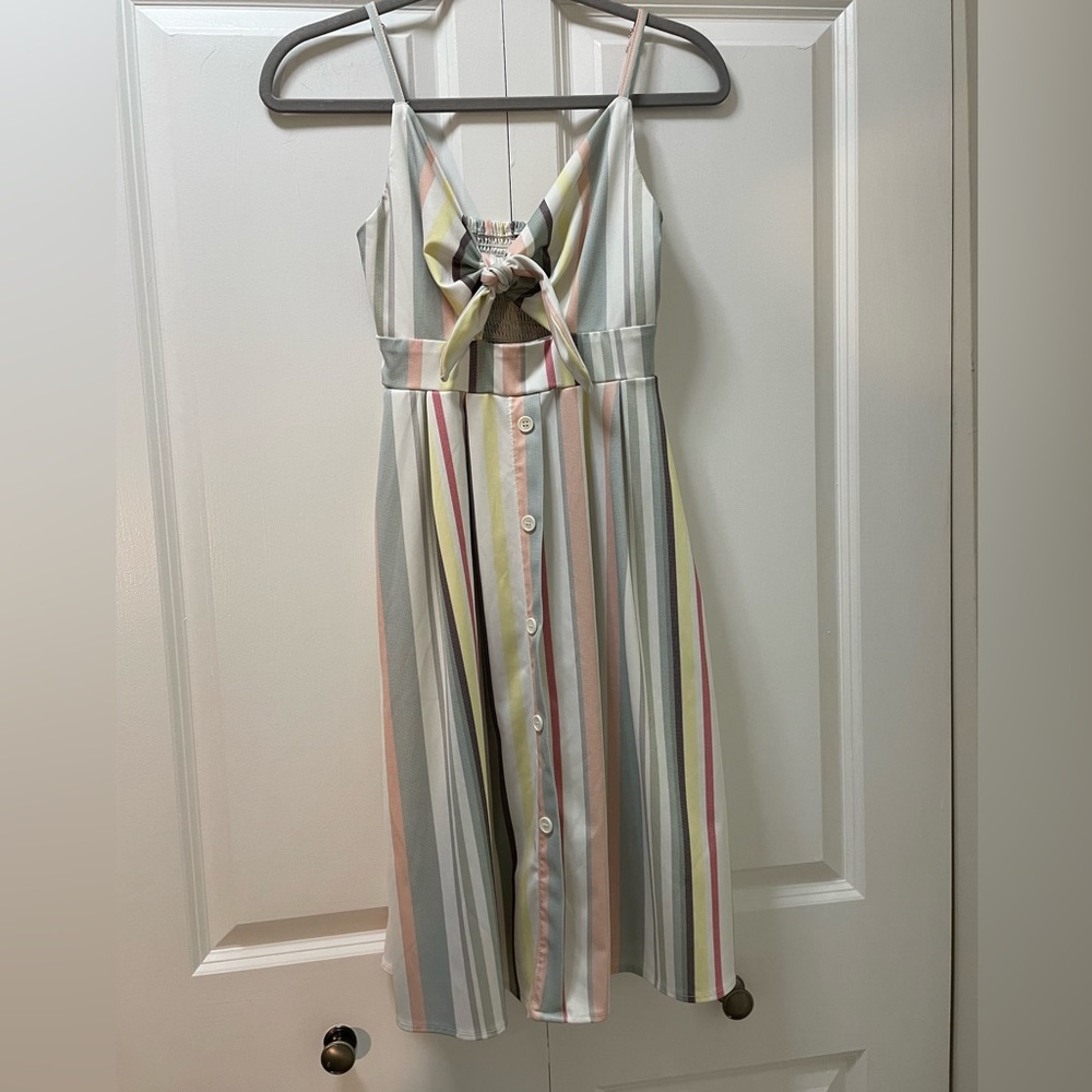 Fancyinn tie front small women’s dress, striped pastel design super cute